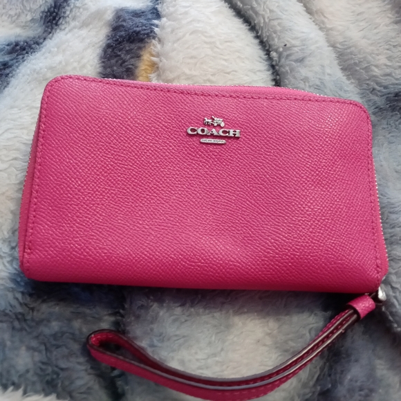 Coach Iphone wristlet - Picture 1 of 5